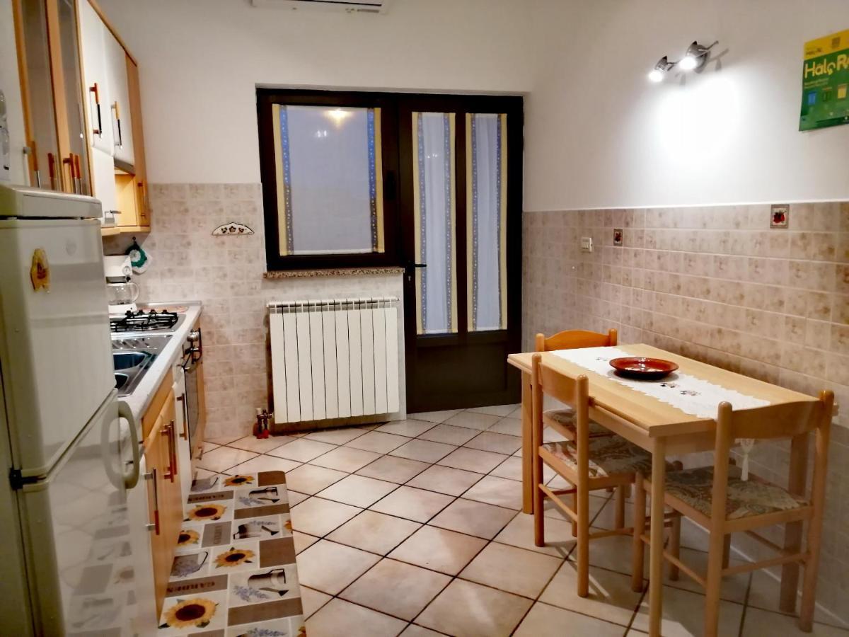 רוביני Room And Apartment Lea מראה חיצוני תמונה