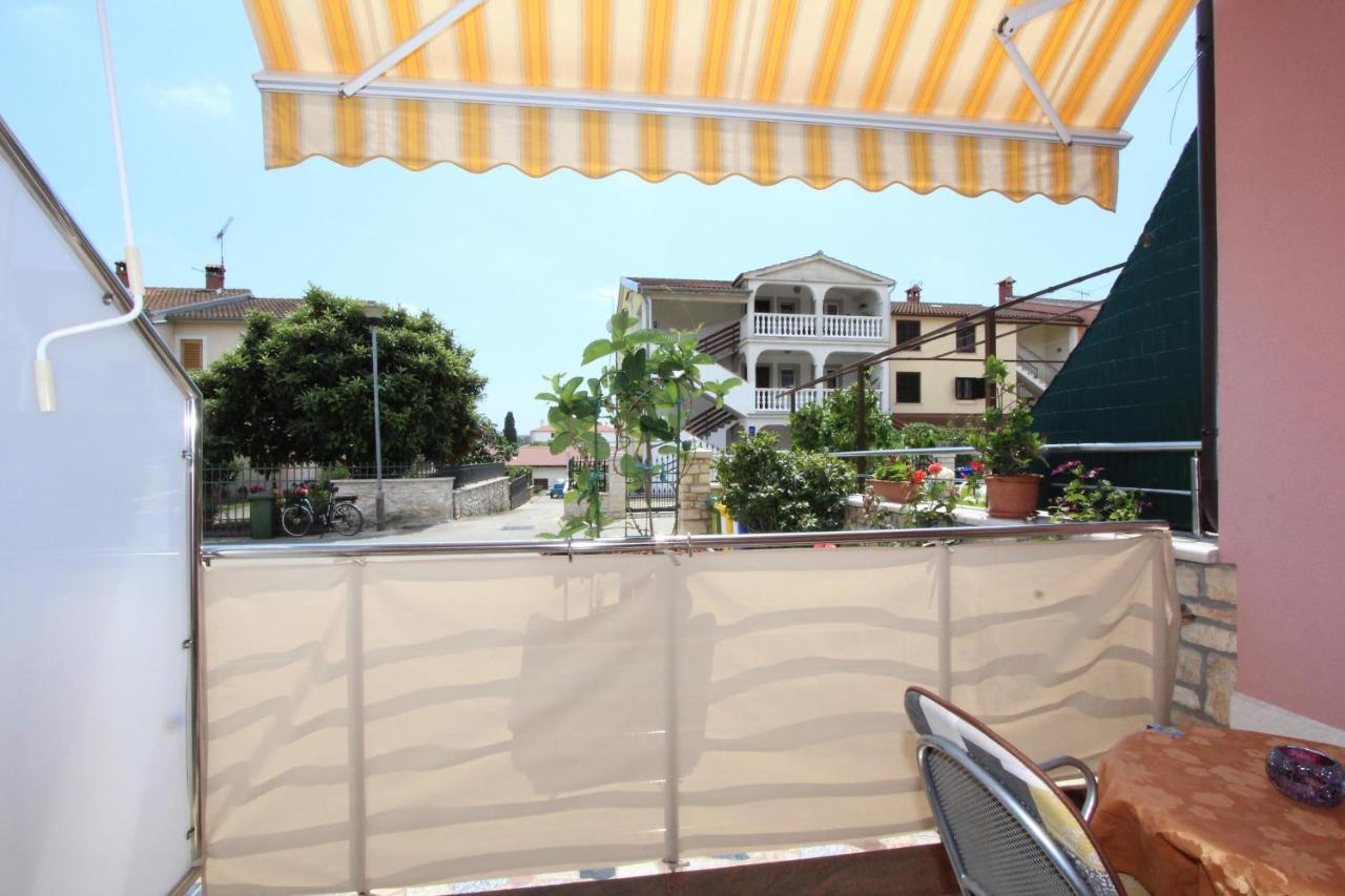 רוביני Room And Apartment Lea מראה חיצוני תמונה